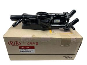 Genuine Thermostat Housing Case Sonata Santa Fe Sport Optima Sportage 2.0L NEW - Picture 1 of 6