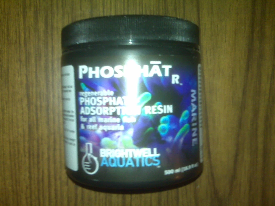 Resina de adsorción de fosfato regenerable Brightwell Phosphat-R a para tanques marinos Foto 1 de 1