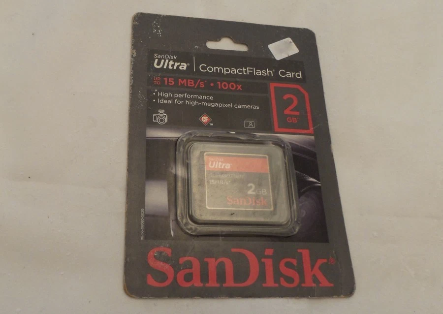 Retail SanDisk Ultra Compact Flash 2GB Card - 15 mb/s (SDCFH-002G-E11) - Image 1 of 1