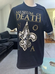 Camiseta negra Fruit Of The Loom New Orleans & LA Museum of Death talla mediana - Imagen 1 de 6