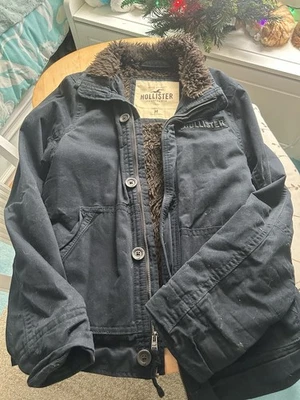 Chaqueta pesada Hollister para hombre forrada de piel sintética talla M abrigo de lona azul Foto 1 de 3