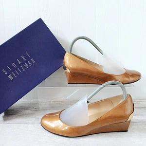 Stuart Weitzman Shoes UK 6 Womens Gold Wedge Heel Court Patent Leather Slip On - Picture 1 of 19