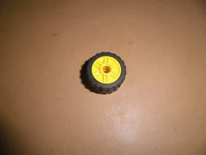 Lego Rad Felge 18x14 55981 gelb Reifen 24x14 30648 schwarz ege39 - Bild 1 von 2