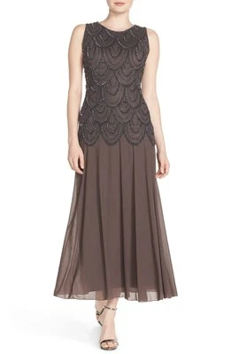 Vestido de malla con cuentas Pisarro Nights (talla 12) Foto 1 de 2