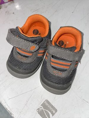 Zapatos deportivos STRIDE RITE espuma viscoelástica enlace gris naranja 4 niños pequeños Foto 1 de 3