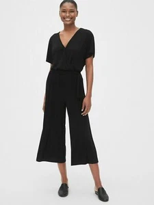 Gap Women's Wrap Crop Jumpsuit Size XS- Black- NWT - Picture 1 of 2