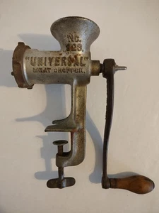 Universal Fleischwolf Zerkleinerer Nr. 323 L.F. & C. New Britain Connecticut Vintage - Bild 1 von 13