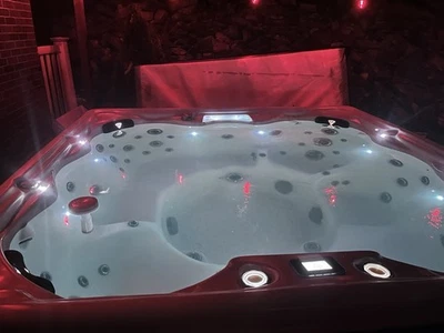 Viking Legacy 2 Hot Tub. - Image 1 of 4