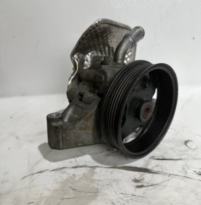 Bomba de dirección asistida para Chrysler Town & Country Dodge Grand Caravan Ram C/V 3,6 L Foto 1 de 4