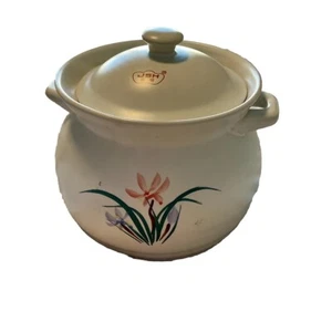 JAPANESE LARGE DONABE Porcelain HOT POT WHITE W/FLOWER DESIGN 5.3 L Traditional - Picture 1 of 11