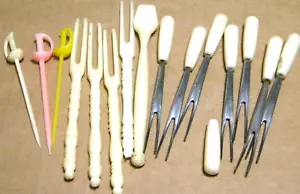 Coctail Lot Metal Forks w/ Plastic Handles Serving Assortment - Picture 1 of 1