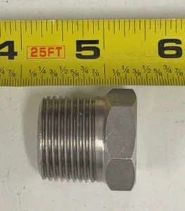 1RTR7 - Hex Reducing Bushing: 316/316L, 3/4 MNPT x 1/4 FNPT 2PCS - Picture 1 of 3