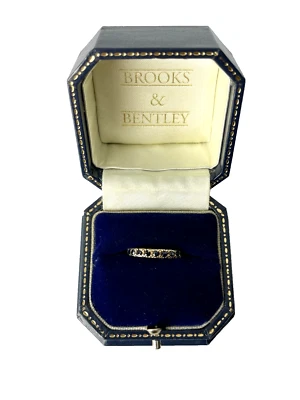 1981 Sapphire Ring 9ct Gold Vintage Gold Ring Sapphire Half Eternity Ring Size K - Image 1 of 4