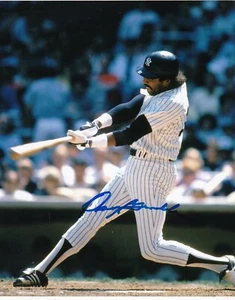 OSCAR GAMBLE NEW YORK YANKEES ACTION SIGNED 8x10 - Picture 1 of 1