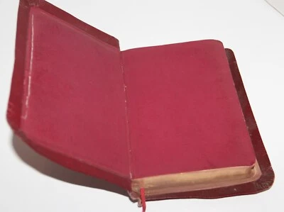 Holy Bible Yapp Leather 1941 Rev Edward John Green Coventry Leicester - Image 1 of 4