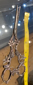 VTG ANTIQ H HOOYKAAS DUTCH NETHERLANDS 835 STERLING SILVER GRAPE LEAF SCISSORS - Picture 1 of 5