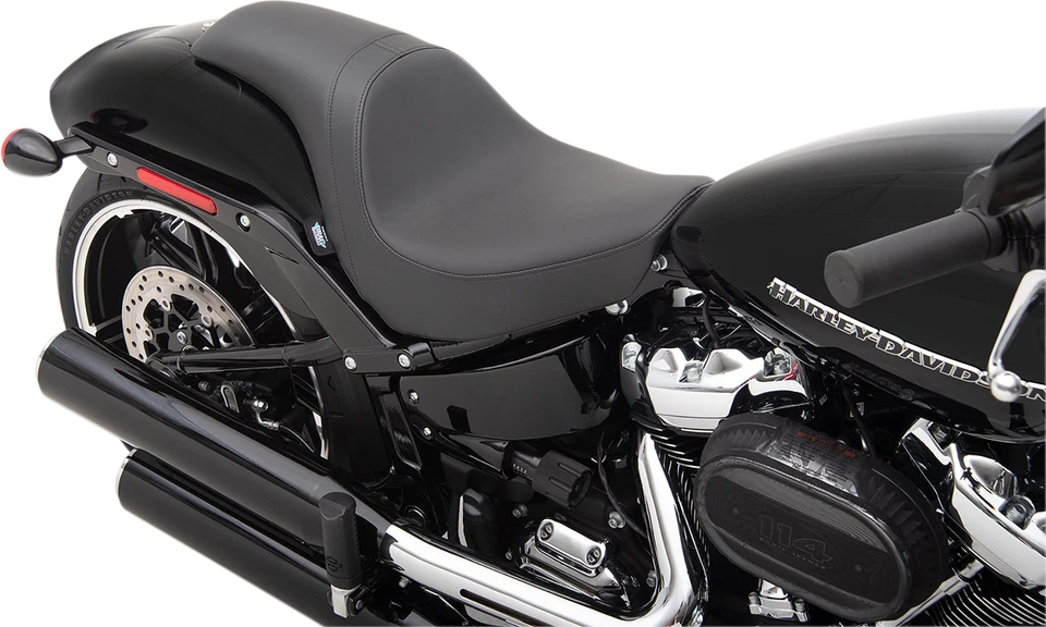 Asiento Predator 18-20 para Harley Softail Breakout 114 FXBRS cuero solar liso Foto 1 de 1