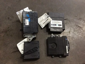 2016 2017 Infiniti Q50 Body Control Module BCM OEM - Picture 1 of 3