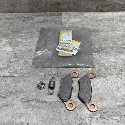 OEM Kubota K7311-44610 Rear Brake Pad Kit, New - Image 1 of 4