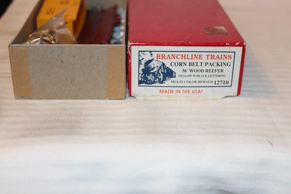 HO Scale Branchline, 36' Box Car, Corn Belt Packing, Yellow, #13731 - 12710 - Image 1 of 3