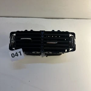 JAGUAR XF X250 REAR CENTRE AIR VENT LRGJBD500220PUY 2008-2011 - Picture 1 of 19