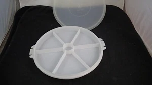 Vintage Tupperware #405 Divided Party Susan Serving Tray With Lid 224 - Picture 1 of 5