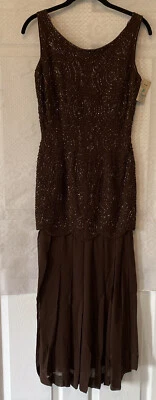NUEVO CON ETIQUETAS $440 COLECCIÓN CARMEN MARC VALVO Vestido de Noche Marrón Seda Cuentas Talla 2 XS Foto 1 de 4