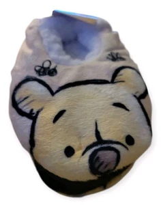Winnie the Pooh Sliipers Toddler Size 2T-3T Fleece Interior - Picture 1 of 4