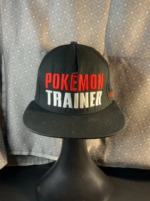 Pokémon Go Entrenador Equipo Rocket Género Pikachu Maullido Color Omni Snapback Gorra Sombrero Foto 1 de 4