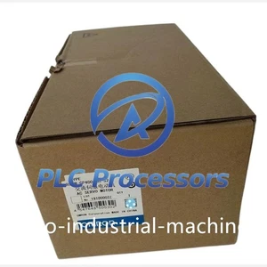 1PCS New Omron AC Servo Motor R88M-GP40030H-S2-Z In Box Expedited Ship - Picture 1 of 6