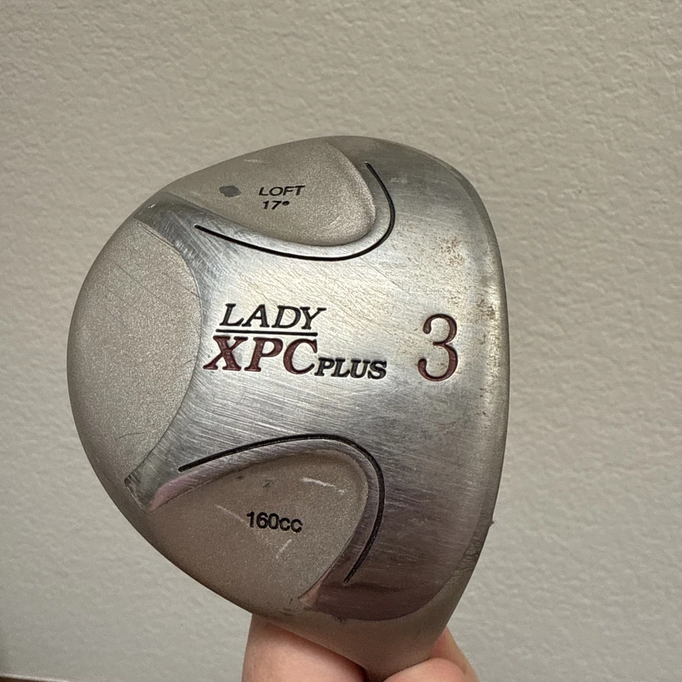  XPC Plus Right Handed Women's #3 Fairway Wood 17* 160 cc True Temper Release - Image 1 of 4