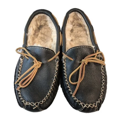 Mocasines para mujer Minnetonka de cuero genuino forrados de piel de oveja negros/bronceados 8  Foto 1 de 4