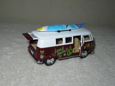 HIPPIE 1962 VOLKSWAGEN CLASSICAL MICROBUS 1:32 KINSMART OPENING SIDE REAR DOORS - Image 1 of 4