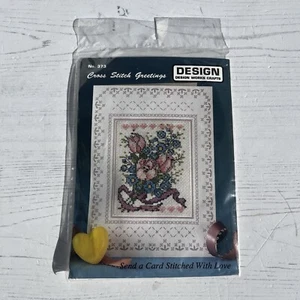 Vintage Design Works Handwerk gezählt Kreuzstich Grußkarte Kit 4,5 "x 6,25" - Bild 1 von 3