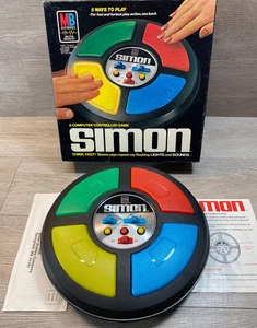Vtg. 1978 Milton Bradley Simon Game is perfect not a scratch - works-w/manaul - Picture 1 of 13