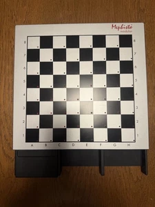 Mephisto Modular Schachcomputerbrett mit Leermodul und kleinen Figuren - Bild 1 von 2