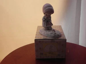 Precious Moments ~ FEBRERO ~ ENESCO # 109991 - Imagen 1 de 2