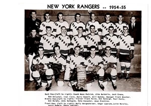 VINTAGE ORIGINAL 1954 1955 NEW YORK RANGERS 8x10 TEAM PHOTO NHL HOCKEY - Picture 1 of 2