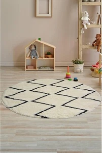 Modern Style Rugs Cosy Shaggy Cream Rug with Black Zigzag Design - Picture 1 of 4