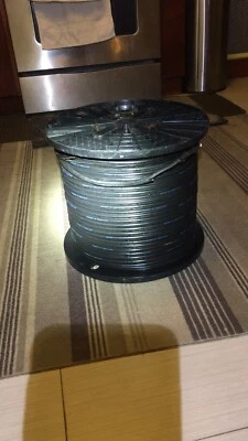 CommScope1000 英尺 RG6 散装同轴电缆双屏蔽 18AWG 黑色同轴卫星电视 - Изображение 1 из 2