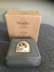 Willow Tree Wooden Memory Trinket Box Holy Family Susan Lordi 2006 Demdaco - Picture 1 of 4