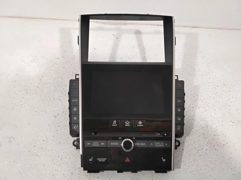 Panel de control de radio Infiniti Q50 2021 con bisel de controles de temperatura OEM Foto 1 de 4