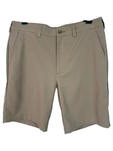 PGA TOUR pantaloncino uomo golf corto marrone comodo piatto davanti elasticizzato taglia 32 nuovo con etichette $65 - Foto 1 di 12