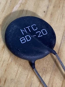 NTC 8D-20 Leistungsthermistor Schaltungsschutz 8 Ohm, 6 AMP, 20 mm Scheibe US-Versand - Bild 1 von 3