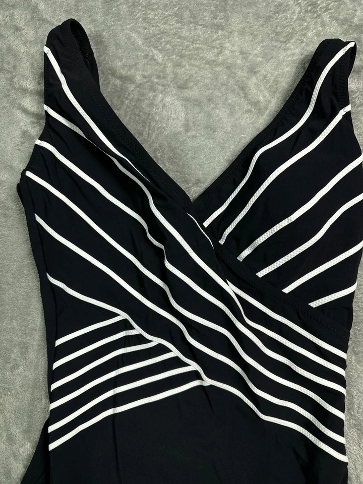 NWT One Piece Swimsuit Womens 8 Black Geometric Gottex Embrace Surplice V Neck - Image 1 of 4