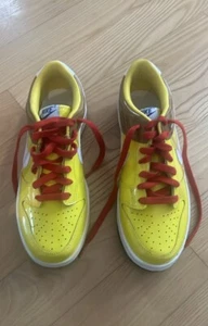 Nike Dunk Low- "Spongebob" GS Shoe Size 7Y (310569-711) Zest/Yellow-Rare AS IS - Picture 1 of 11