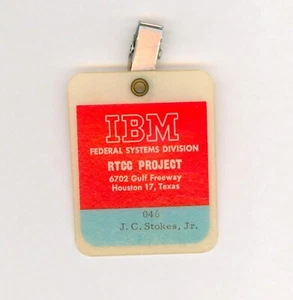 Vintage NASA IBM access badge APOLLO era, Manned Spacecraft Center in Houston - Picture 1 of 2