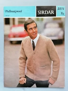 MEN'S CLASSIC CARDIGAN w/Pockets, 36-42", 12ply - SIRDAR Knitting Pattern 2375 - Picture 1 of 1