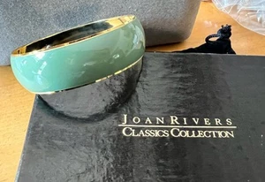 Joan Rivers Gold Tone & Green Metal Enamel Bangle Bracelet 7244 - Picture 1 of 7