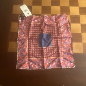 Saks Fifth Avenue blau rot verziert gemustert 100 % Seide Einstecktuch 16" Italien - Bild 1 von 4